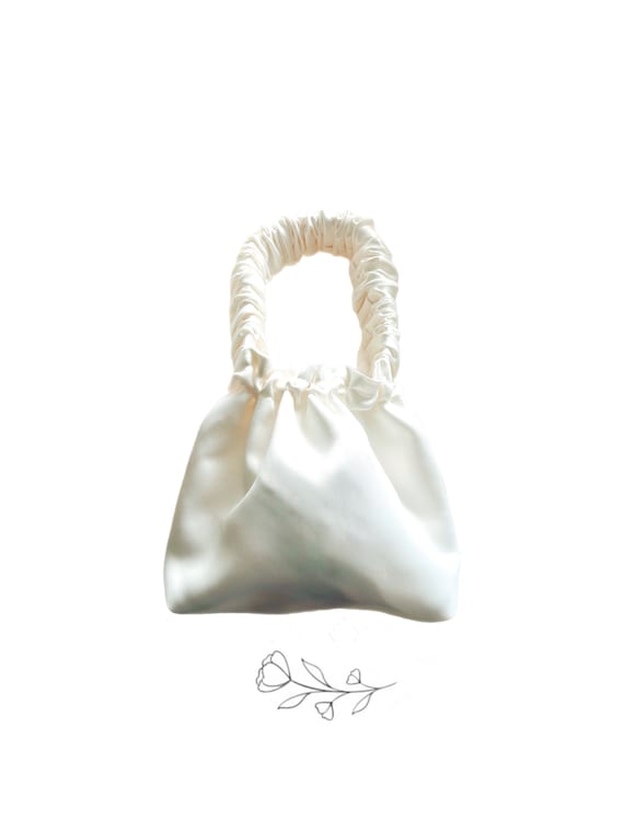 The Wendy bag (Ivory)