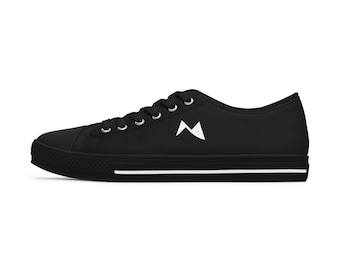 Spades Of Hearts Women&#39;s Low Top Sneakers