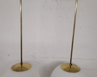 alte Kugellampe Deckenlampe original um 1950 Opalglas Messing Durchmesser 30 !!! cm / Höhe 90cm