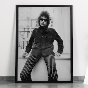 Bob Dylan Poster, Black & White Wall Art, Vintage 60s Music Print, High-Resolution 6K+ Folk Rock Legend, Retro Home Decor, Digital Download