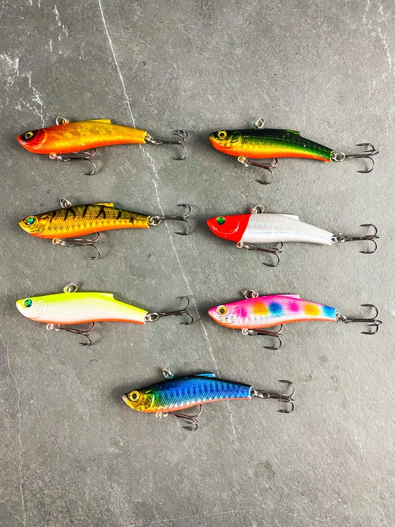 Lipless Fin Diving Minnow Fishing Lure Set 7 Fishing Lures Bass