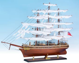 HMB Endeavour Painted Model Tall Ship Boat 75cm (29.5")- Fully assembled wooden ship model - Captain James Cook - British Royal Navy ships