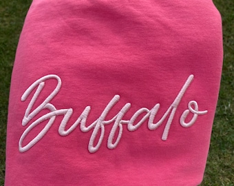 Broderad tröja med buffalo puffmönster