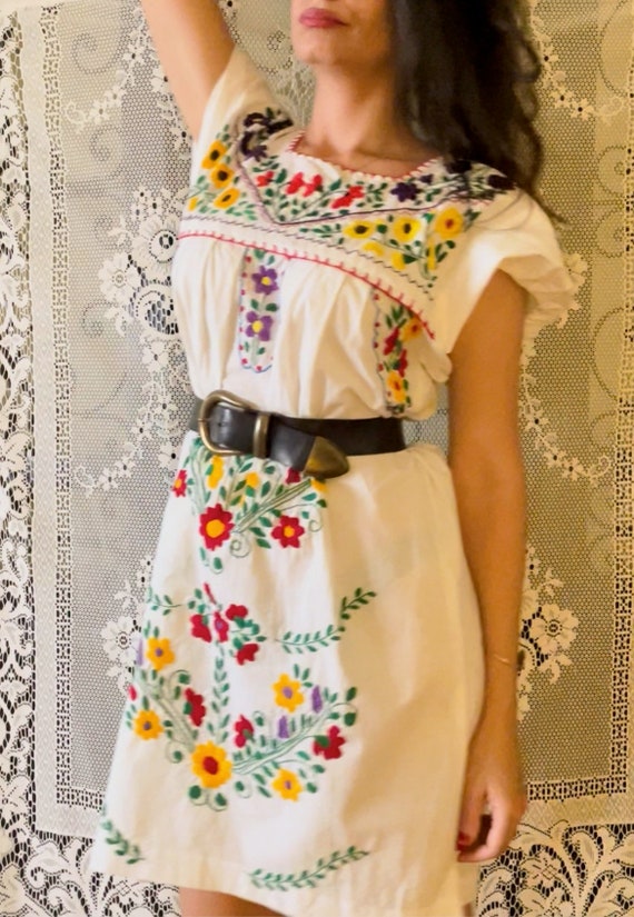 70s Oaxacan/Mexican traditional embroidered Flora… - image 1