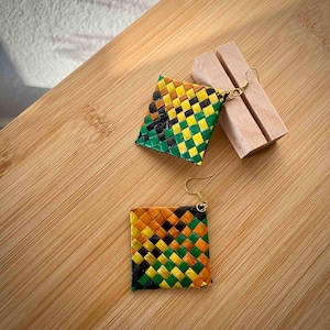 Philippine Pandan Straw Jewelry | Filipino Dangling Square Earrings | Diamond-Shaped Banig Beach Accessories | Sustainable Sabutan Fiber