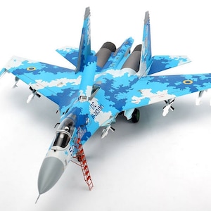 Ukrainian 1/72 Airforce Fighter Sukhoi Su-27 Flanker,Military Aircraft Model,Airplane Model,Home decor,Office decor,Pilot gift,Free Shipping