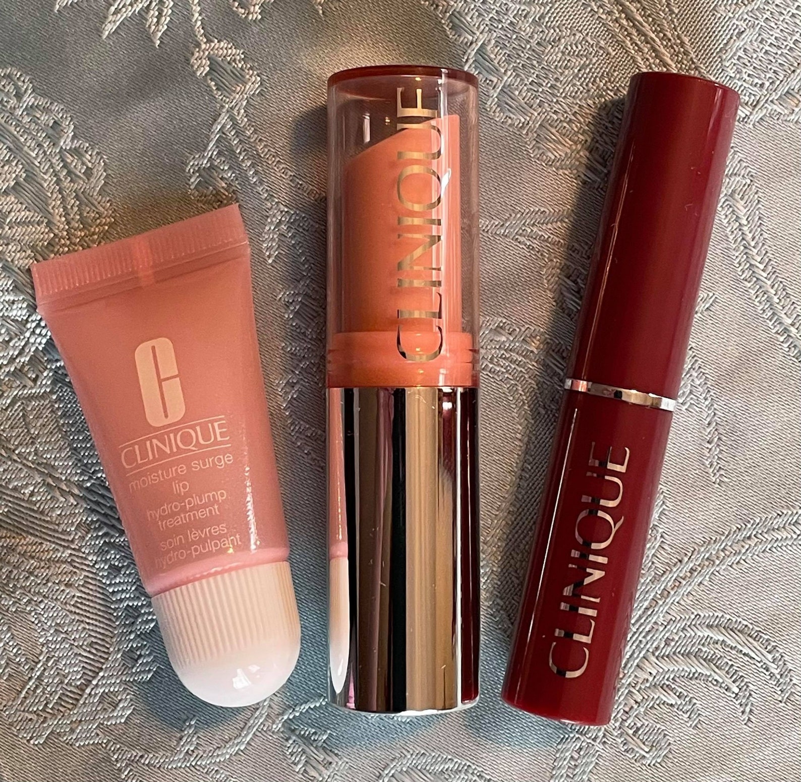 Бальзам для губ black honey. Clinique almost lipstick 06 black honey. Clinique almost lipstick black honey. Помада клиник блэк хани. Помада clinique black honey.