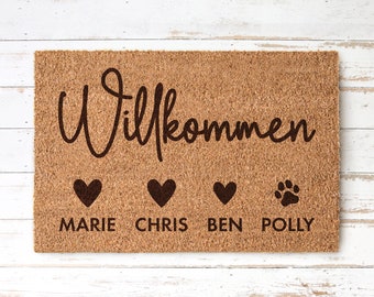 WILLKOMMEN FAMILIE Kokos Fußmatte personalisiert mit Namen, Herzen, Pfoten | Indoor Türmatte | Geschenk Einzug