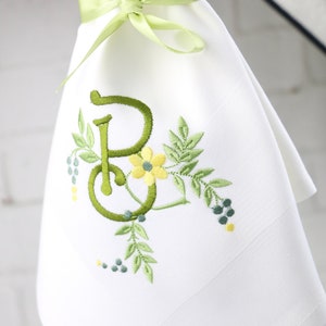 Set of 6 Monogrammed Napkins / Personalized Napkins / Dinner Napkins / Table Linens / Wedding Gift /1 Letter Monogram / Basic Fonts