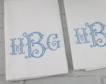 Set of 2 Monogram Cotton Pillowcases / Monogrammed Pillowcases / Wedding gift / Personalized Pillow cases / Bridal Shower Gift / 3 Letters