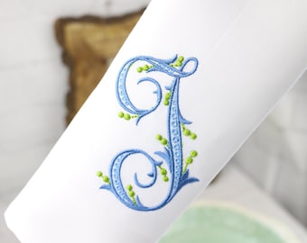 Monogrammed Napkin / Embroidered Dinner Napkin / Cloth  Cotton Napkin / Font 25