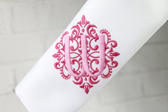 Set of 6 Monogrammed Napkins / Personalized Napkins / Dinner Napkins / Table Linens / Wedding Gift / 1 Letter Monogram / Font 26