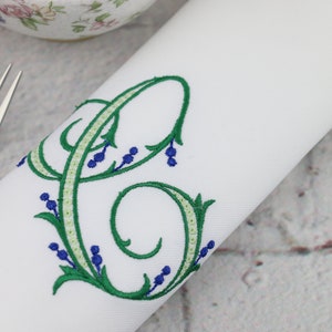 Set of 6 Napkins / Monogrammed Napkins / Christmas Napkins / Dinner Napkins / Christmas Gifts / Cotton Napkins / Font 25