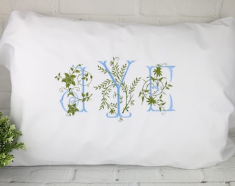 Set of 2 Monogrammed Pillowcases / 100% Cotton / Embroidered Pillow cases / Wedding gift / Personalized Pillow cases / Font 11