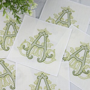 Set of 6 Cocktail Napkins / Monogrammed Napkins / Linen Napkins / Embroidered Napkins / Wedding gift / Bridal Shower Gift / Vintage Monogram
