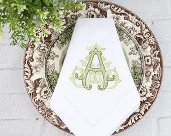 Set of 25 Monogrammed Napkins / Bulk Personalized Napkins / Wedding Napkins / Wedding Linens / Cloth Napkins / Vintage Vine