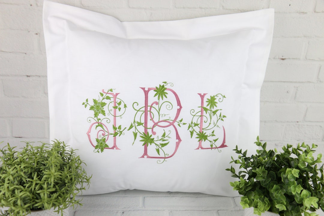 Set of 2 Monogrammed Pillowcases / 100 Cotton / Embroidered Etsy