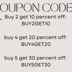 Pode incluir: Um gr&aacute;fico com o texto "COUPON CODES" em texto preto. O gr&aacute;fico lista tr&ecirc;s c&oacute;digos de cupom: "BUY2GET10", "BUY4GET20" e "BUY5GET30".