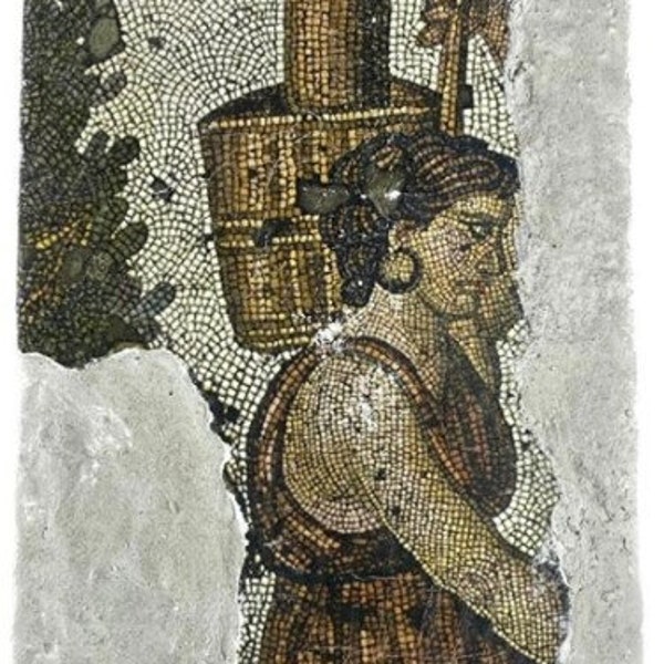 Musée des mosaïques du Grand Palais d'Istanbul Réplique de la mosaïque "Femme à l'aiguière"