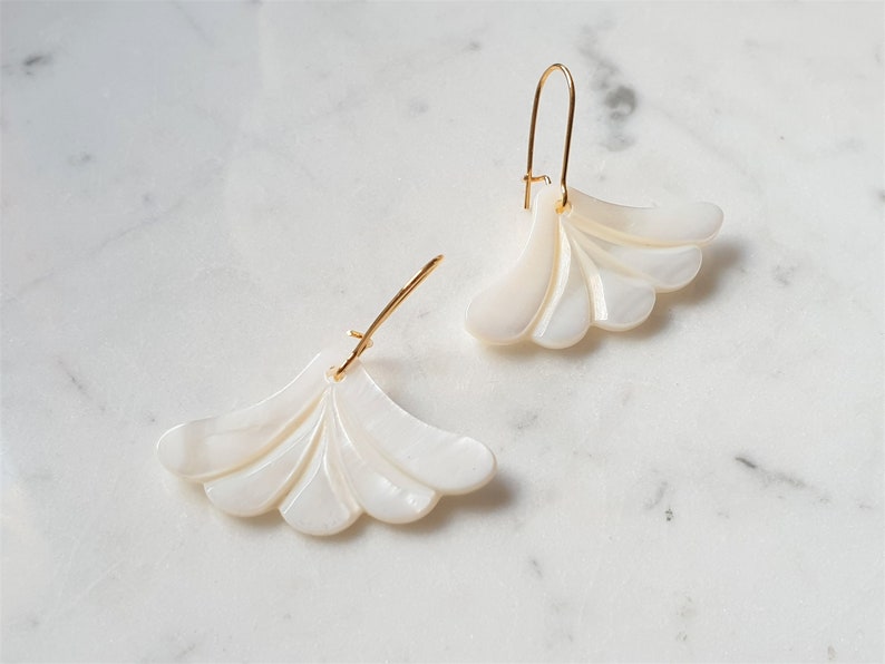 MOP Fan Earrings, Art Deco Earrings, Wedding Pearl Earrings, Carved Fan White Earrings image 2