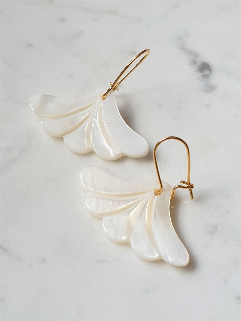 MOP Fan Earrings, Art Deco Earrings, Wedding Pearl Earrings, Carved Fan White Earrings image 3