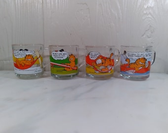 Vintage 1978 Garfield Jim Davis Complete set of 4 coffee cups mugs Anchor Hocking McDonald's