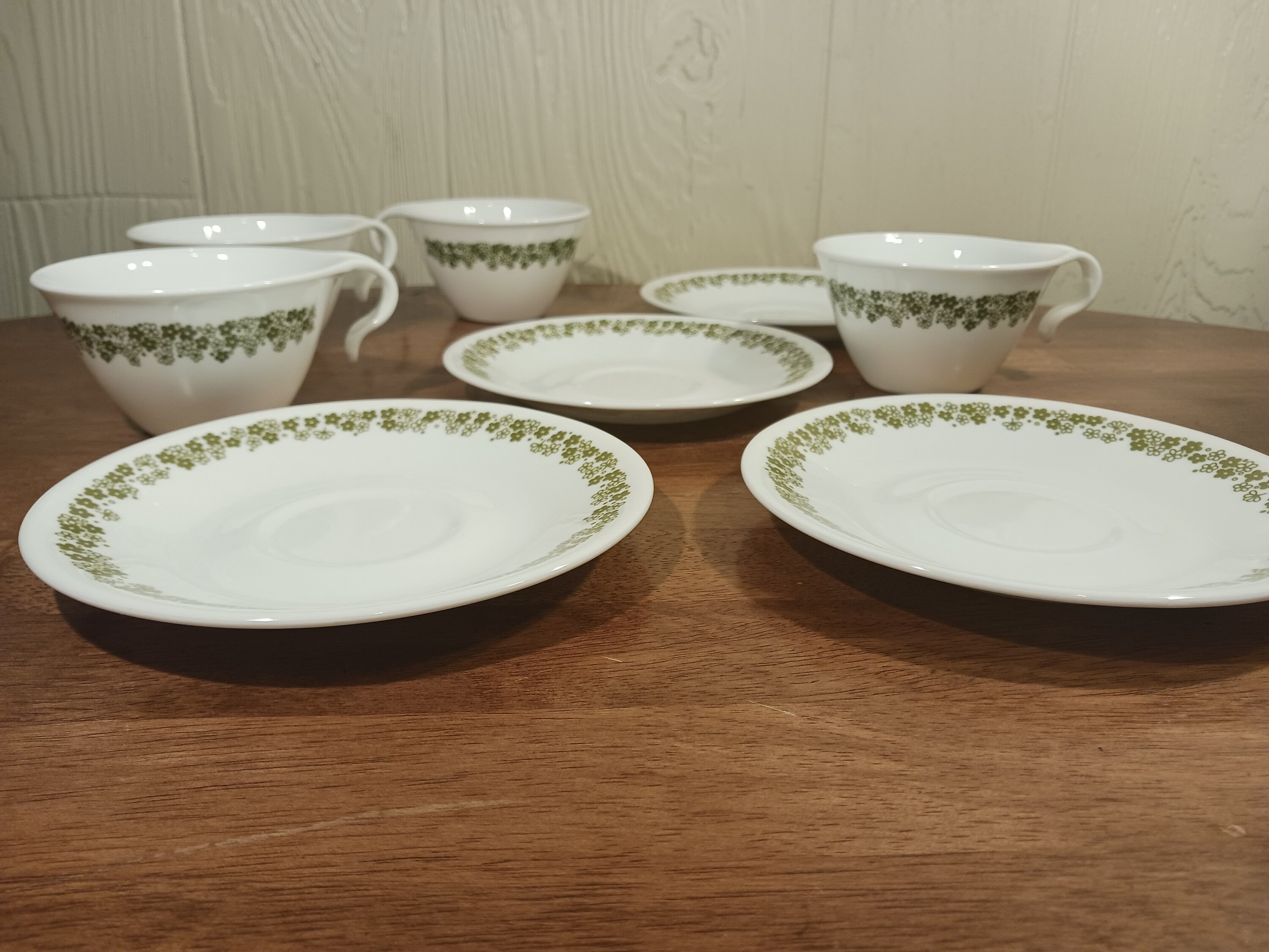 Corelle Spring Blossom, Craisy Daisy, Set of 4 Coffee Tea Cup Mug With