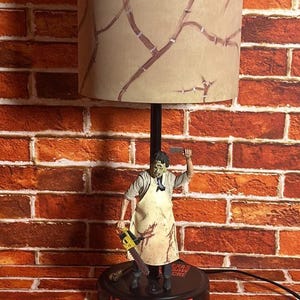 悪魔のいけにえ レザーフェイス テーブルランプ