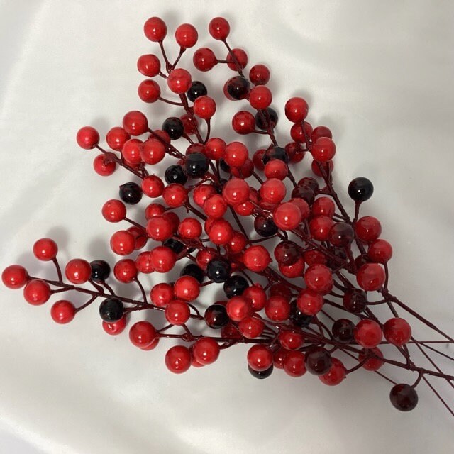 Large Red Berry Picks, Christmas Picks and Sprays, Red Berries