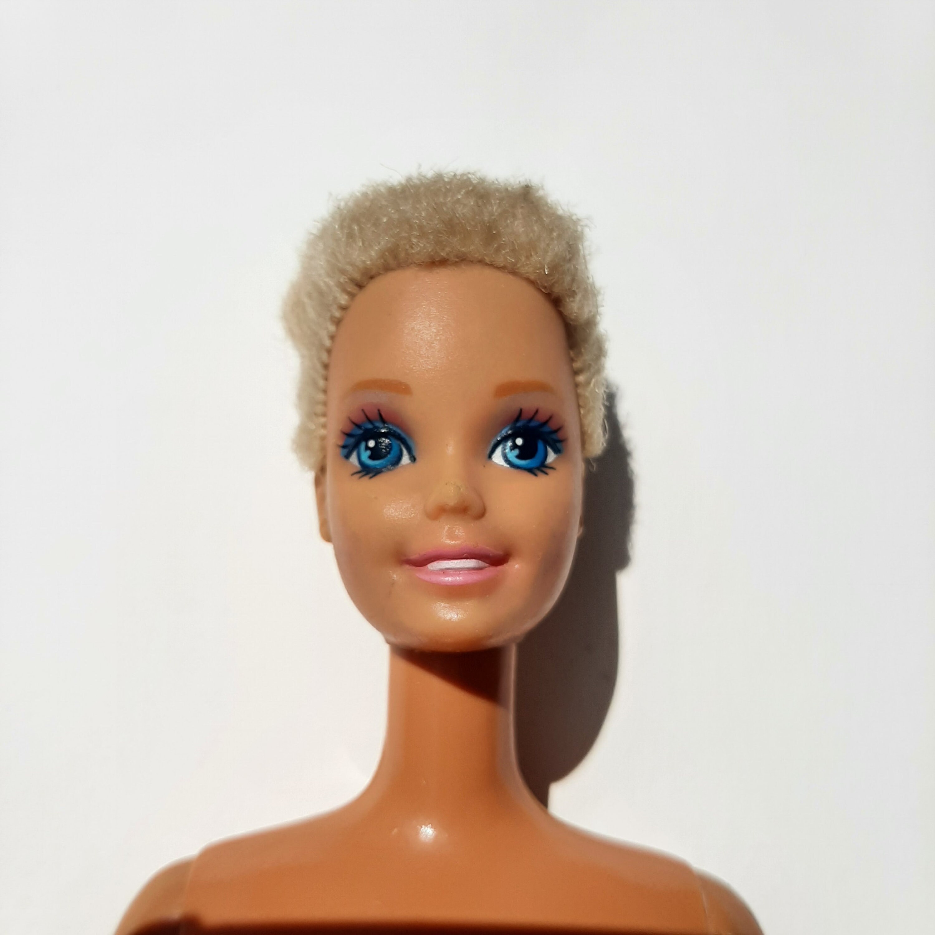 blonde short hair barbie
