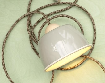 HYGGE-Licht Iglu Grau USB-Hängeleuchte (Campervan/Balkon/Terrasse/Zelt)