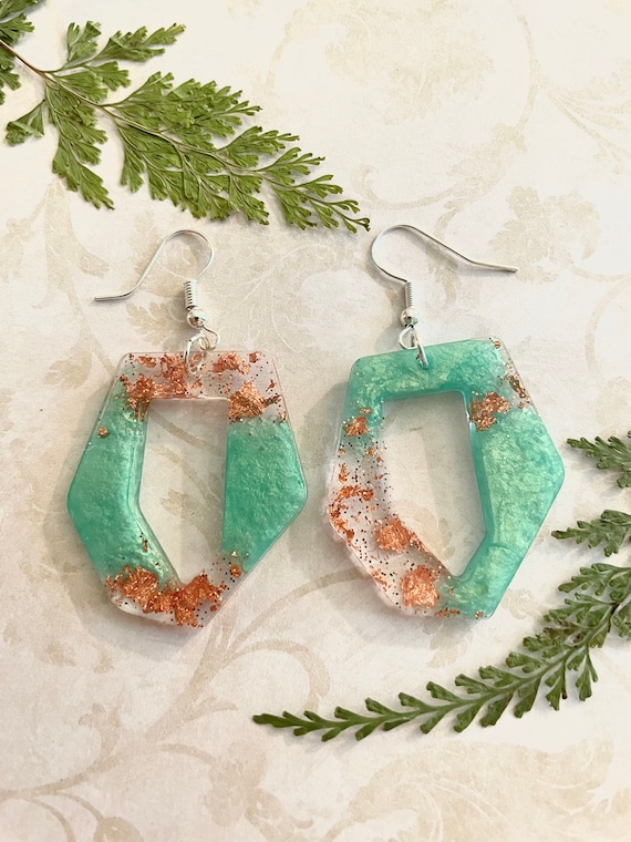 Geometric outlet resin earrings
