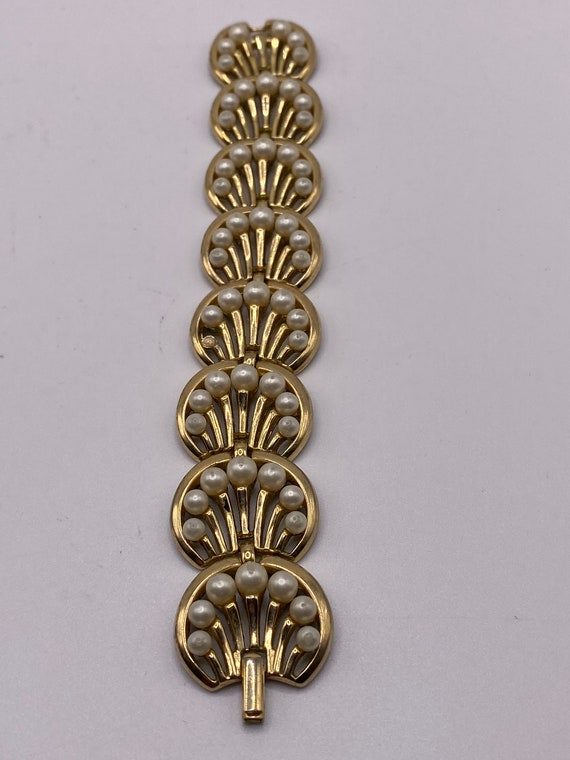 Vintage Trifari gold-tone and faux pearl bracelet - image 2