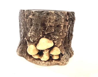 1978 C.A.P. Mushroom Stump Planter