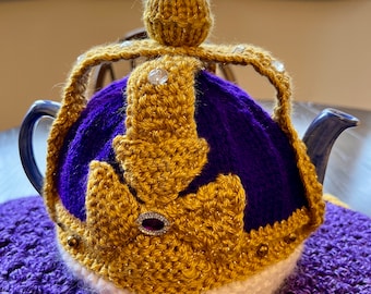 Coronation Crown Tea Cosy Knitting Pattern