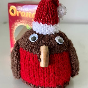 Robin Chocolate Orange Cover - knitting pattern