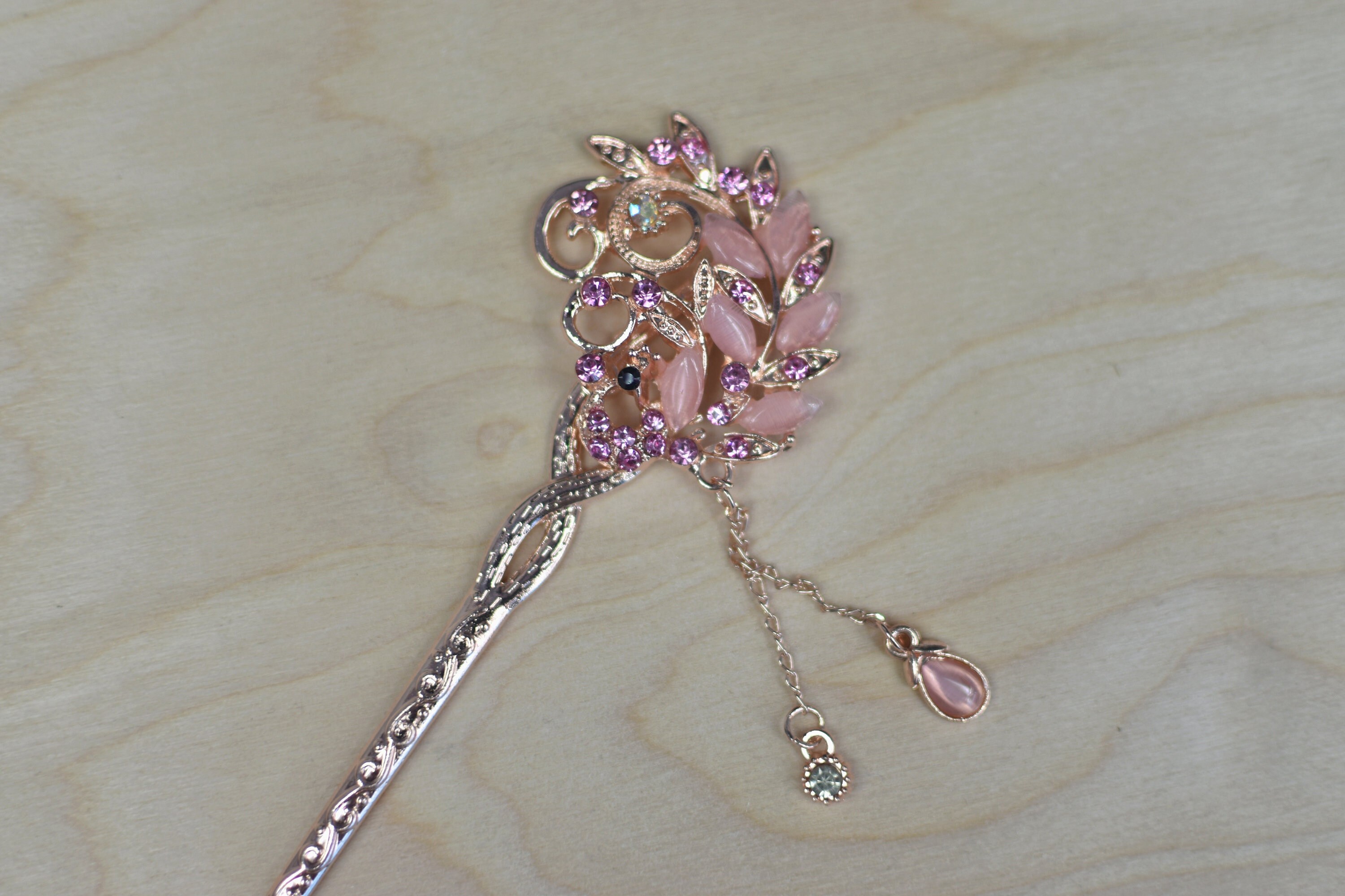 Pink and Gold Chinese Hair Stick Amazon.com : Chinese Hair Stick Retro Tassel Hair Stick  main image 4