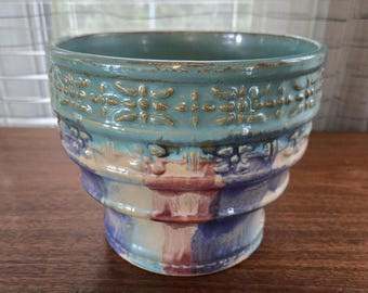 Hull Pottery Pastel Planter 536-8 Vintage Large Drip Glaze Jardiniere 8"