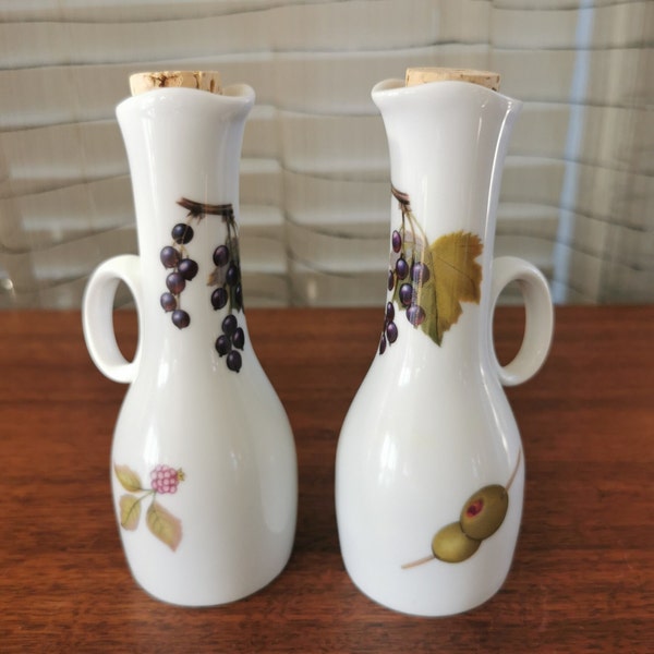 Royal Worcester Evesham Cruet Set of 2 Evesham Made in England Vintage Oil and Vinegar Flasks 6" Marked