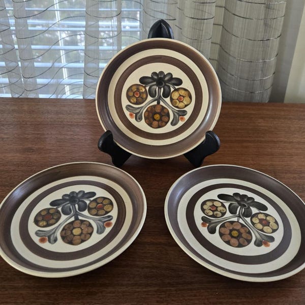 Denby Langley Mayflower borden set van 3, vintage Engels steengoed broodboterborden 6 5/8"