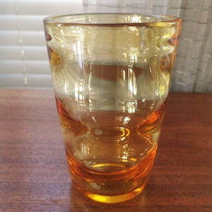 Whitefriars William Wilson Vase Vintage Horizontally Ribbed Honey Amber Optical Art Glass Vase 7.75&quot;
