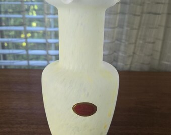 Murano Opaline Konfetti Rüschenrand Vase, Vintage mundgeblasene Kunstglasvase made in Italy 8,25 "