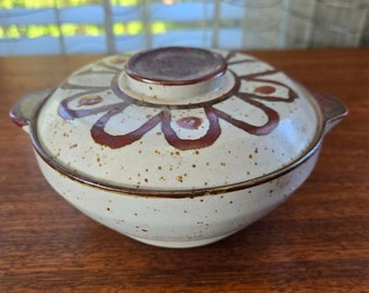 Japanese Donabe Nabe Speckled Pottery Hot Pot, Vintage Hand Painted Ceramic Lidded Lug Handles Bowl 7"