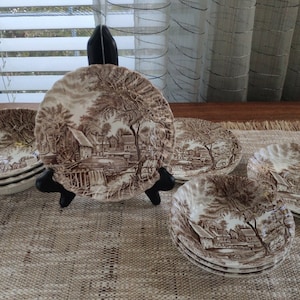 Johnson Brothers Watermill Dishware Set of 11, Cereal and Fruit Bowls, Bread Plates and Saucers, Stoke on Trent England Vintage Dishes