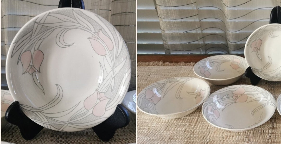 Churchill England Tulip Bowl Set of 4 Made in England Vintage Etsy