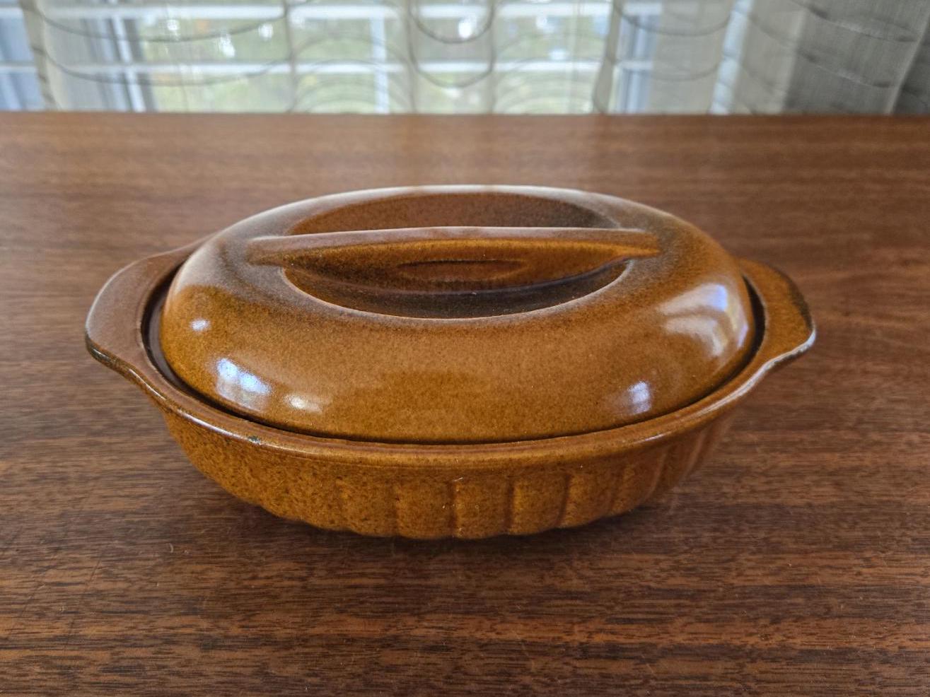 Microwell West Germany Covered Casserole, Vintage 307-22 Oval Lidded Roasting Baking Dish with Handles 9", signed