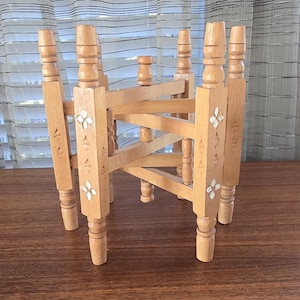 Holztablett Planter Stand, handgeschnitzte Vintage Falten 6 Heringe Ständer Unterstützung 10,25 "