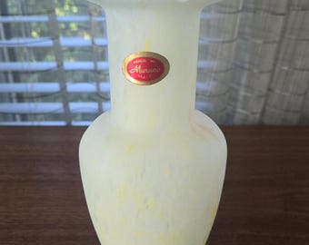 Murano Opaline Konfetti Rüschenrand Vase, Vintage mundgeblasene Kunstglasvase made in Italy 8,25 "