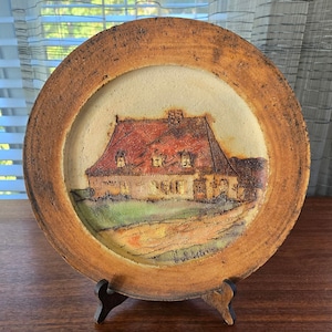 Studio Art Pottery Cottage Plate 12.5&quot; Signed Hubert Du Roscoat Vintage Canadian Artist Bisque Sgraffito Dish, plate stand included