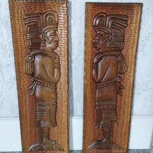 Juego de 2 obras de arte mayas y aztecas en madera, figuras vintage talladas a mano de dioses y guerreros, arte mural grande de madera de 76 cm (30")